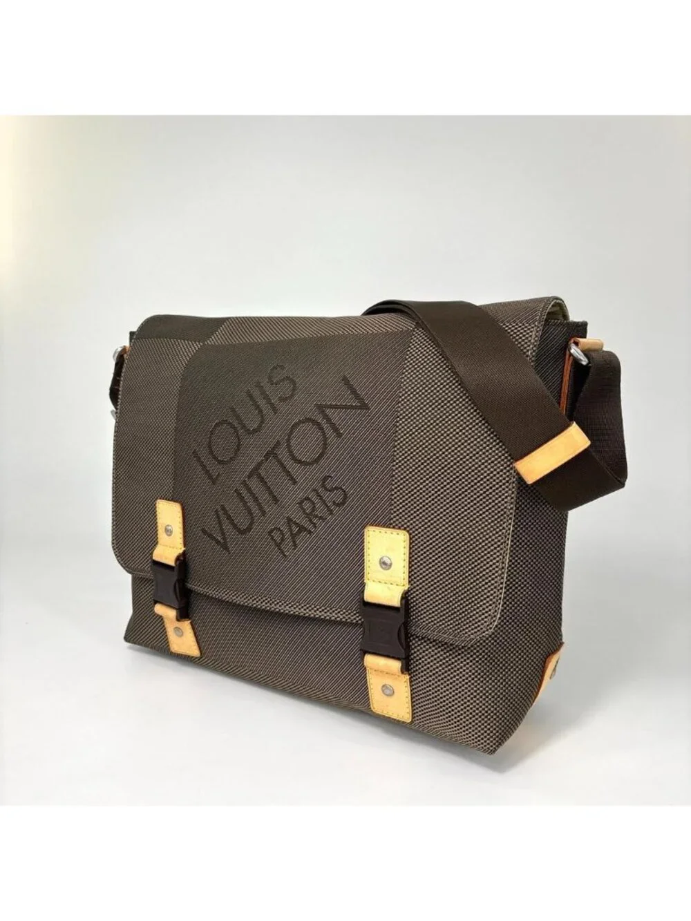 Louis Vuitton Damier Geant Shoulder Bag Discontinued
